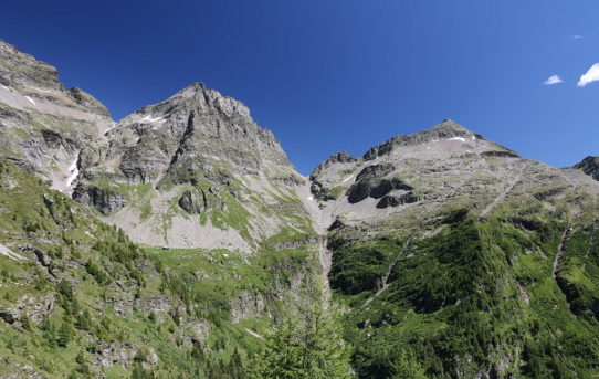 Laghetto del Campedell (2'415 m) + Capanna Cava (2'066 m)